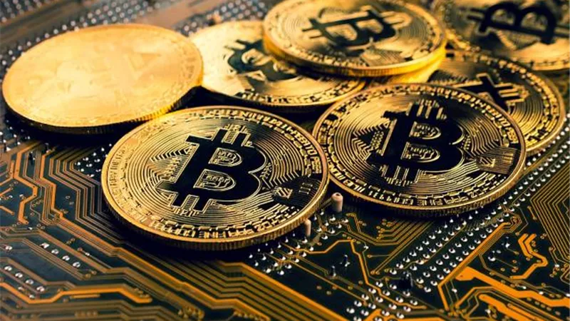 عملة البتكوين تقترب من مستويات تاريخية