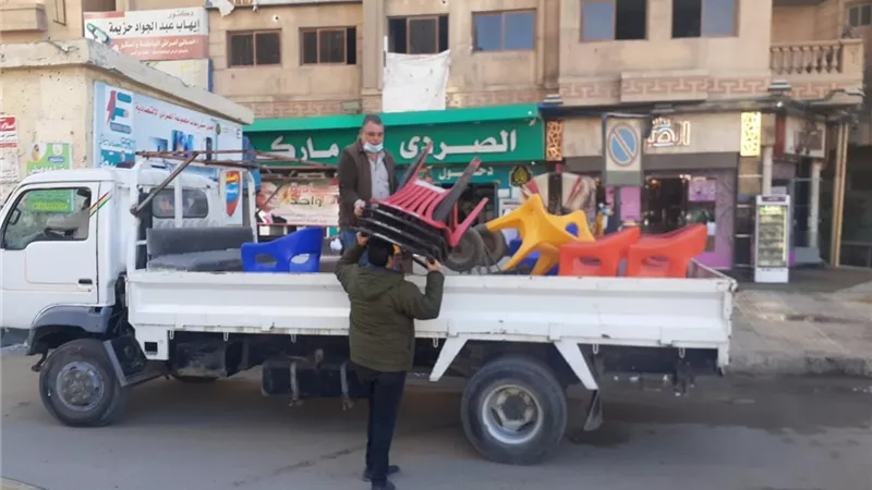 الجيزة تزيل ٢١٠٠ حاله إشغال للمحال التجارية والمقاهي والتحفظ علي ٢٥ مركبة توك توك