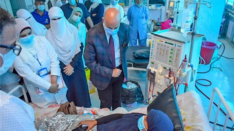 وكيل وزارة الصحة بالشرقية يتفقد سير العمل بمستشفي الصالحية