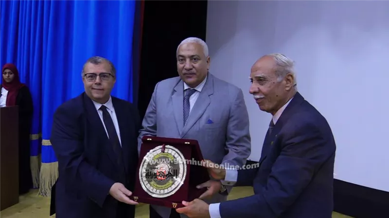 جامعة مدينة السادات تحتفل بالذكرى الثامنة والأربعين لنصر أكتوبر المجيد