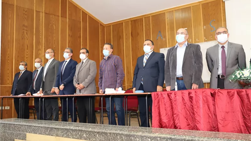 علوم عين شمس تنظم لقاءاً تعريفياً للطلاب الجدد..صور
