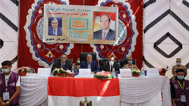محافظ المنيا يتفقد مشروعات المبادرة الرئاسية 