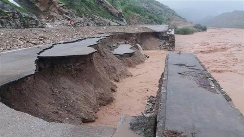 مصرع وإصابة 16 شخصًا إثر انزلاق أرضى شمالى الفلبين