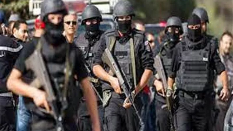 أمن الجزائر يعتقل 17 شخصا يستعدون لتنفيذ عمليات مسلحة داخل البلاد