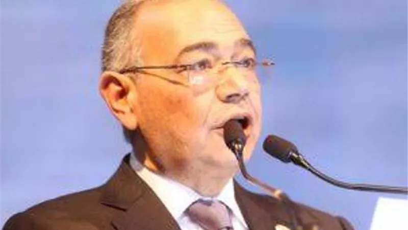 رئيس حزب «المصريين الأحرار» يدعو الهيئة العليا لانتخاب الأمين العام والمكتب السياسي