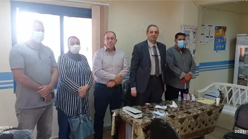 قافلة جامعة القاهرة كشفت علي ٣ الاف حالة بالسلوم وبراني