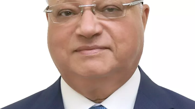 النزول بالحد الادنى للقبول بالثانوية العام الى ٢٢٠