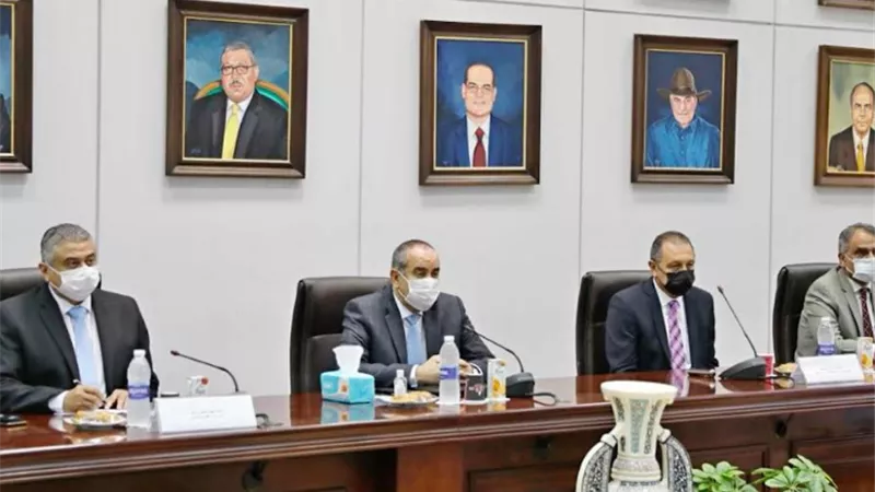 وزيرا السياحة والآثار والطيران المدني يعقدان اجتماعاً موسعاً لمناقشة عدد من الموضوعات