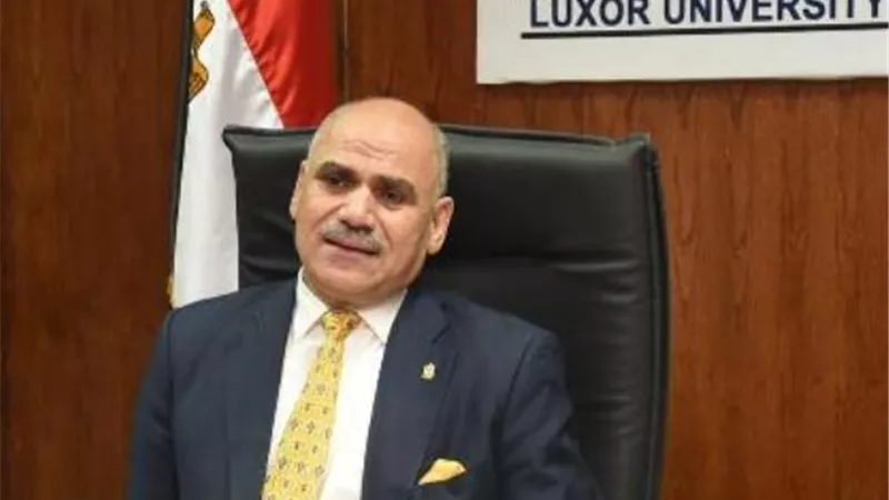 رئيس جامعة الأقصر يهنيء القيادة السياسية والشعب المصري بذكرى المولد النبوي الشريف