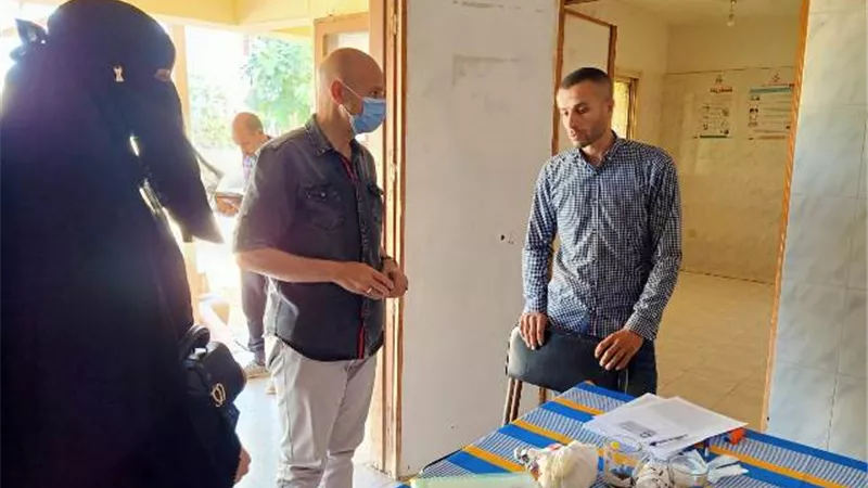 مسعود يوجه بإخلاء طرف فريق التطعيم بوحدة الحلوات وصرف مكافأة لفريق العدوة فى ههيا.. بالصور