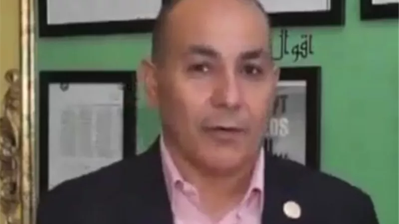 بيطرى الشرقية يُحرر محضر مخالفة لمصنع لحوم ويضبط نصف طن مفروم.. بالصور