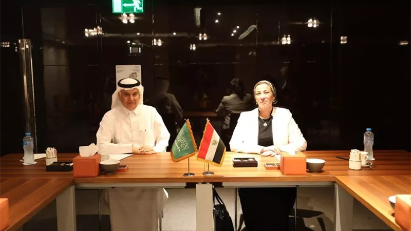 وزيرة البيئة تلتقى نظيرها السعودى لتعزيز سبل التعاون البيئى ببن البلدين