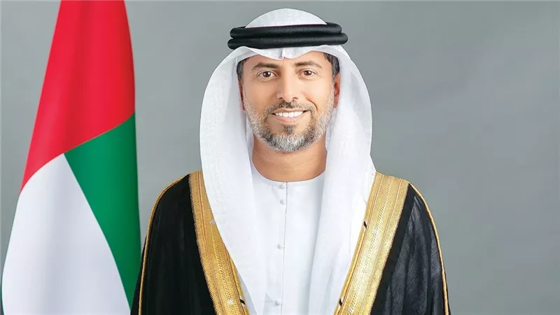 المزروعي: الإمارات مستمرة في استثماراتها بقطاع الطاقة