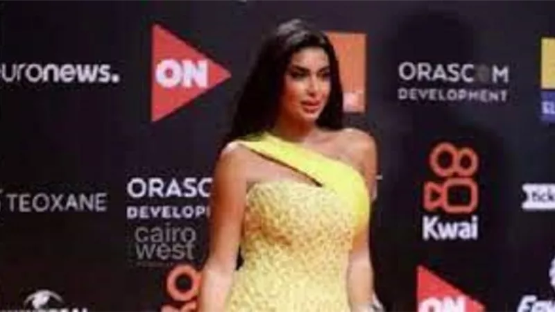والد ياسمين صبرى يفتح النار عليها للمرة الثانية