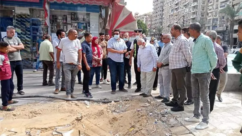 نائب المحافظ يتابع المرافق العامة والمستشفي ومشروعات الرصف بالسويس