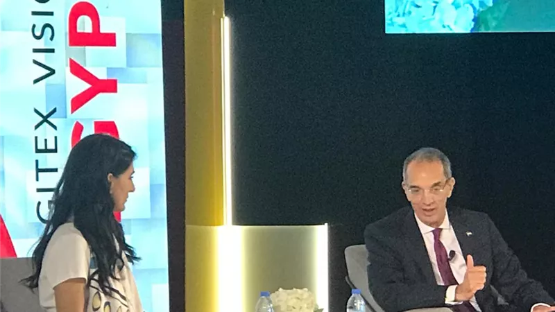 طلعت : تعاون مصري أفريقى في تطوير البنية التحتية للاتصالات وبناء القدرات الرقمية
