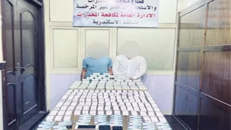 44 تمثالاً فرعونياً وحشيش وأقراص مخدرة في إسكندرية والمنيا