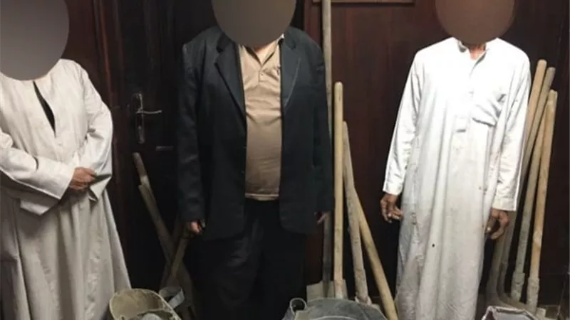 البحث عن الكنز المدفون .. ضبط 3 أشخاص ينقبون عن الآثار بالقاهرة