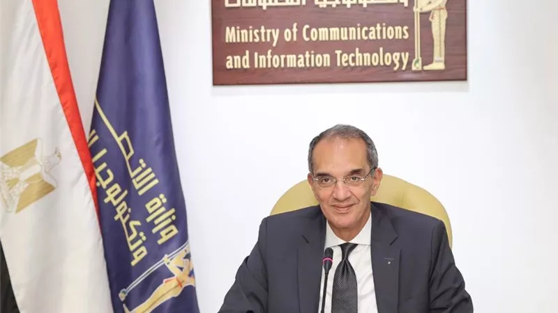 وزير الاتصالات: يجرى العمل حاليا نحو اصدار قانون التجارة الإلكترونية