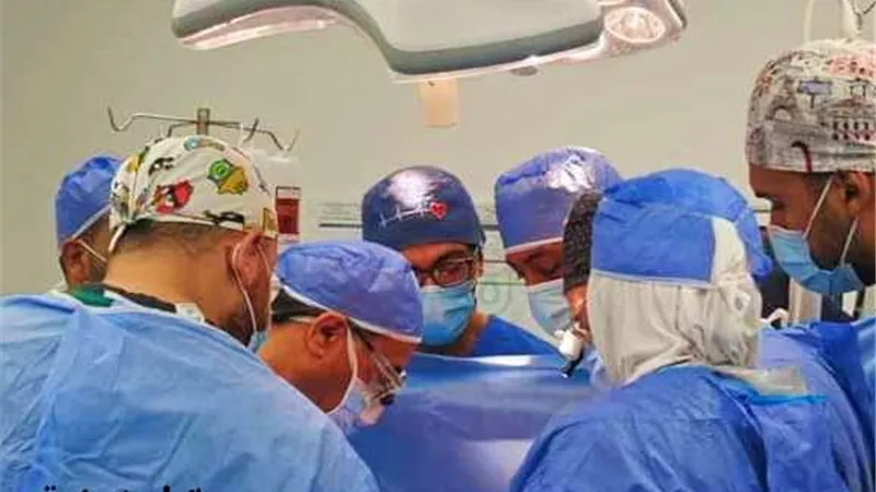إجراء جراحه عاجلة لشاب يبلغ من العمر 17 عام يعاني من نزيف حاد جراء حادث.