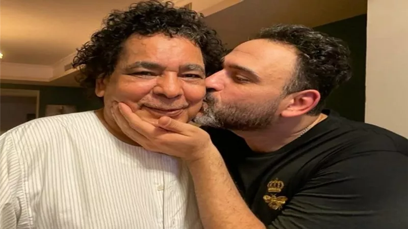 أكرم حسني: أجهز لأغنية مع محمد منير وانتظروني في 