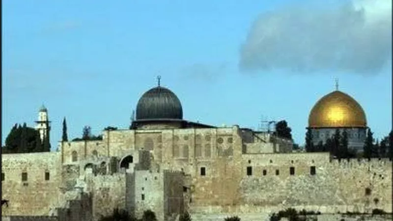 رئيس الأوقاف بالقدس يحذر من ممارسة اليهود للطقوس التلمودية داخل المسجد الأقصى
