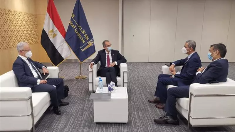 وزير الاتصالات: مصر تحظى بريادة اقليمية ومكانة متميزة فى صناعة التعهيد