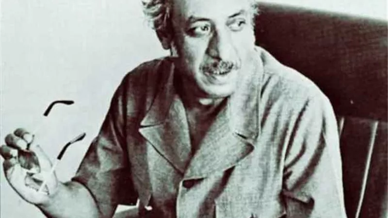 عدد خاص من مجلة المسرح عن صلاح عبدالصبور