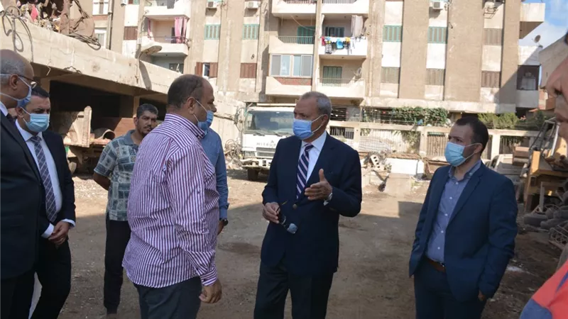 المحافظ يتابع حاهزية الحملة الميكانيكية للوحدة المحلية بكفر الجزار بمدينة بنها