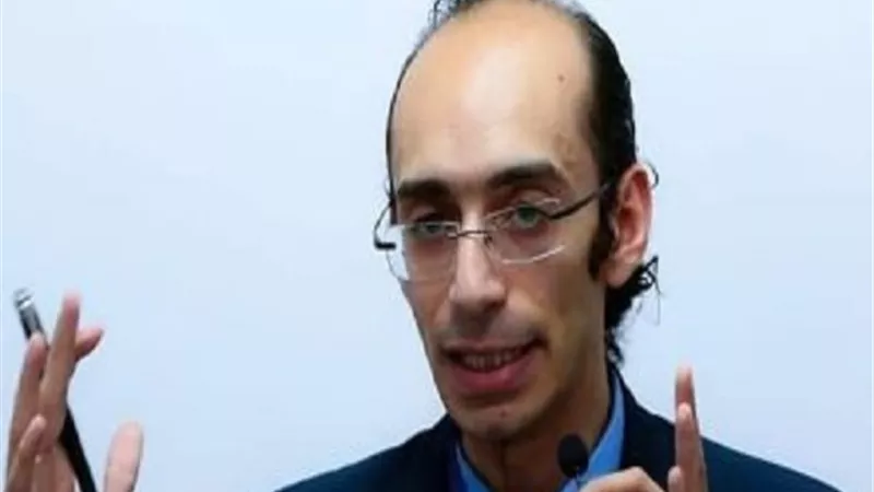 النائب محمد عبد العزيز: قرار عدم تسليم 
