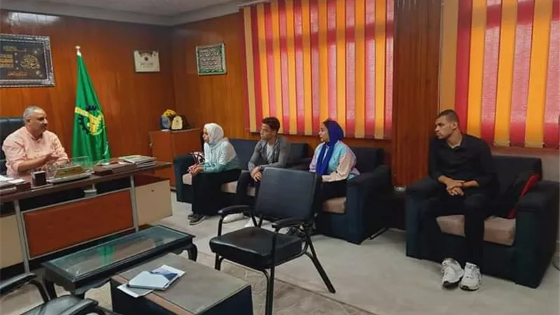 وكيل الشباب والرياضة بالقليوبية يلتقى فريق yly