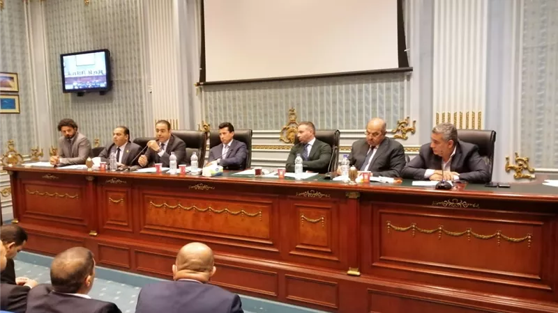 أشرف صبحي: كل خطواتنا تتم وفقا للقوانين الدولية وتنسيقا مع الاتحاد الدولي لكرة القدم