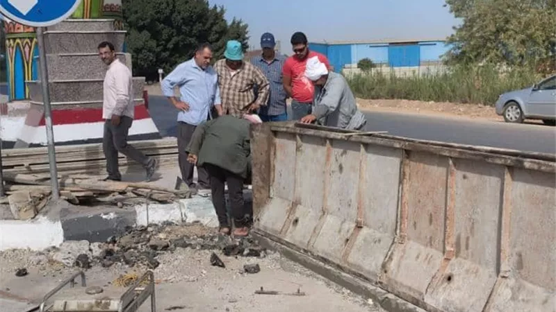 محافظ الشرقية يقرر: إزالة الدورانات والفتحات العشوائية بالطرق الرئيسية