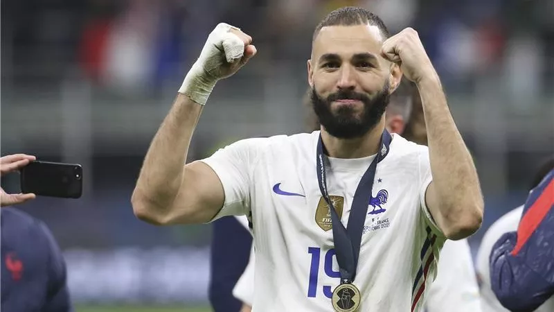 نجم ريال مدريد يتمنى فوز هذا اللاعب بالكرة الذهبية