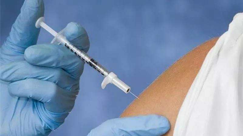 محافظ القاهرة: توفير وحدات متنقلة للانتهاء من تطعيم كافة العاملين قبل 15 نوفمبر