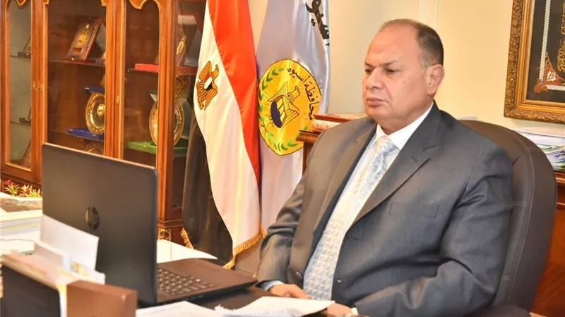 محافظ أسيوط يشارك وزير التنمية المحلية وممثلي البنك الدولي اجتماع مناقشة الموقف التنفيذي لمشروعات برنامج التنمية المحلية بصعيد مصر
