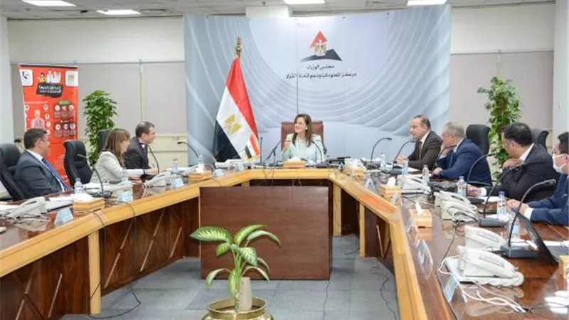 وزيرة التخطيط تناقش أوجه التعاون المشترك مع نائب رئيس البنك الأوروبى لإعادة الإعمار والتنمية