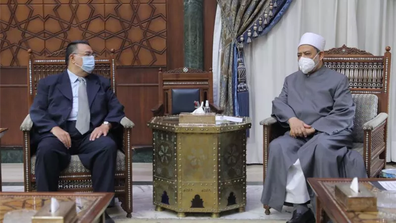 الإمام الأكبر: تربطنا بماليزيا علاقات تاريخية وطلابها نموذج يحتذى في الالتزام