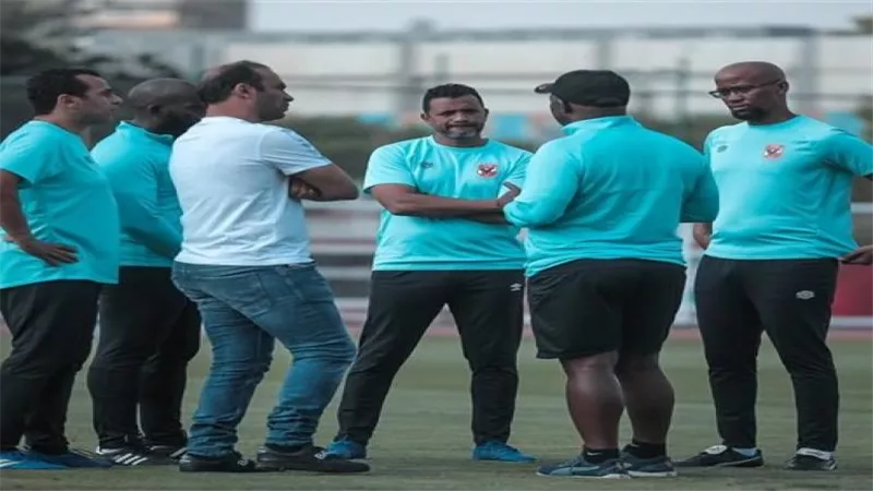 استعدادا لمواجهة بطل النيجر.. موسيمانى يتسلم تقريرا عن موقف المصابين فى الأهلى