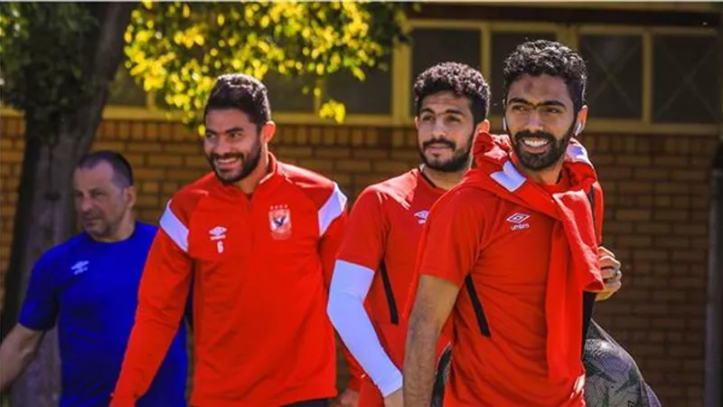 طبيب الأهلى يزف خبر سار للجماهير بشأن حسين الشحات