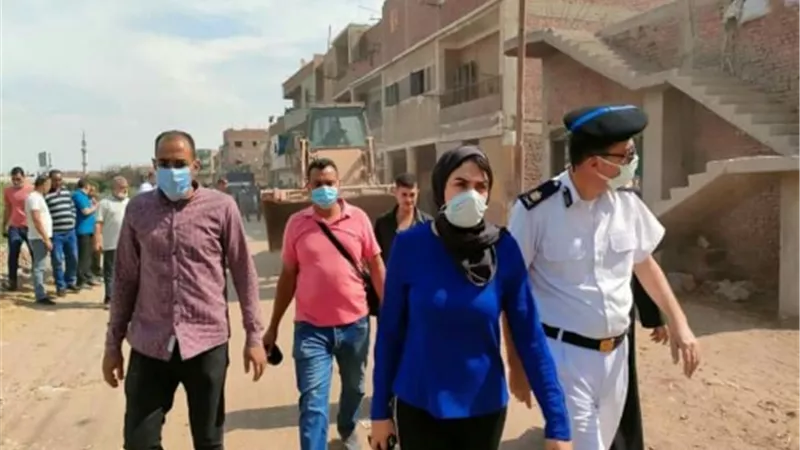 نائب محافظ القليوبية تقود حمله لإزالة التعديات بقليوب