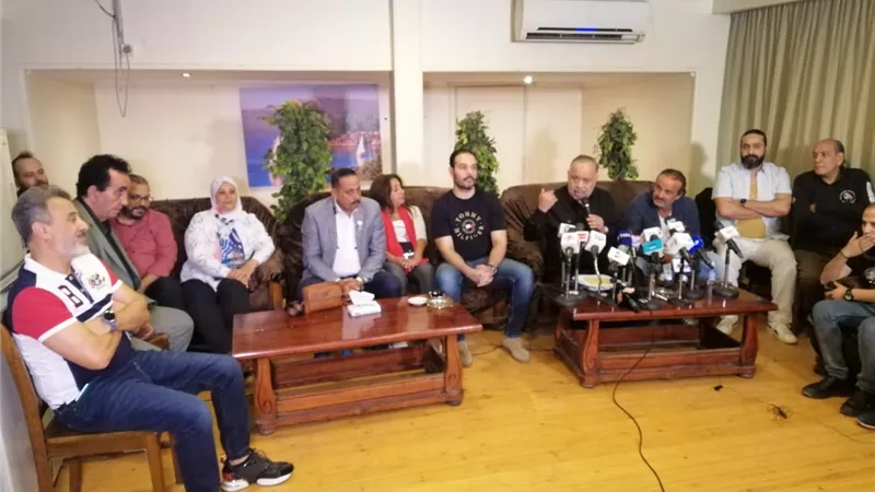 اشرف زكى: معاش الفنانين ضعيف ولا يتجاوز الـ700 جنيه