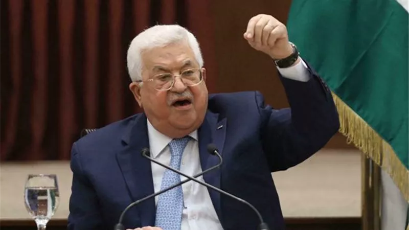 عباس يؤكد ضرورة تثبيت التهدئة الشاملة في الأراضي الفلسطينية