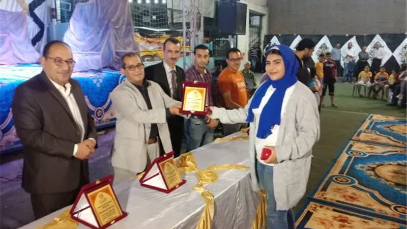 منية مجاهد بالدقهلية كرمت أوائل الثانوية العامة