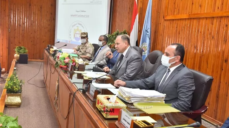 محافظ أسيوط يوافق على إطلاق أسماء 9 شهداء على بعض المنشآت العامة بمسقط رأسهم