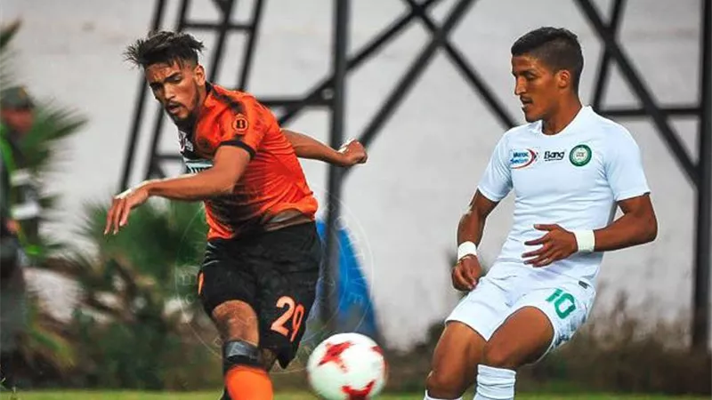 موعد مباراة مولودية وجدة ضد الرجاء في الدوري المغربي والقنوات الناقلة
