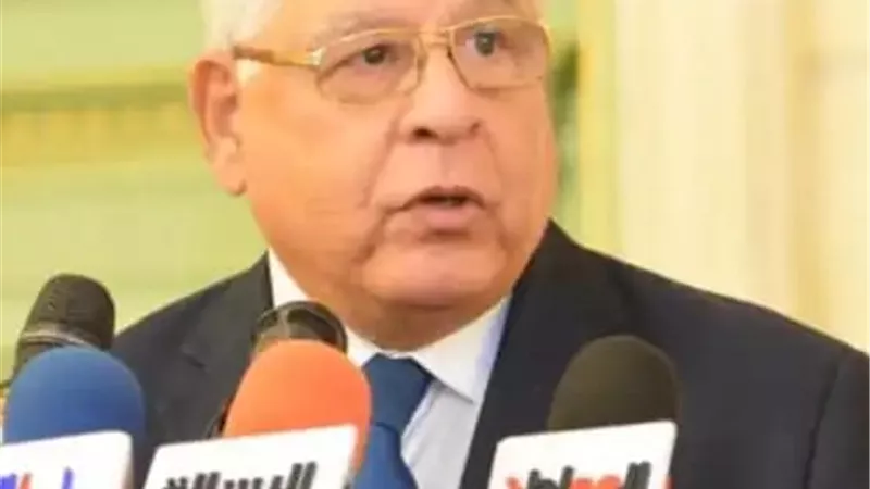 راشد مستشاراً اقتصادياً لمجلس الوزراء