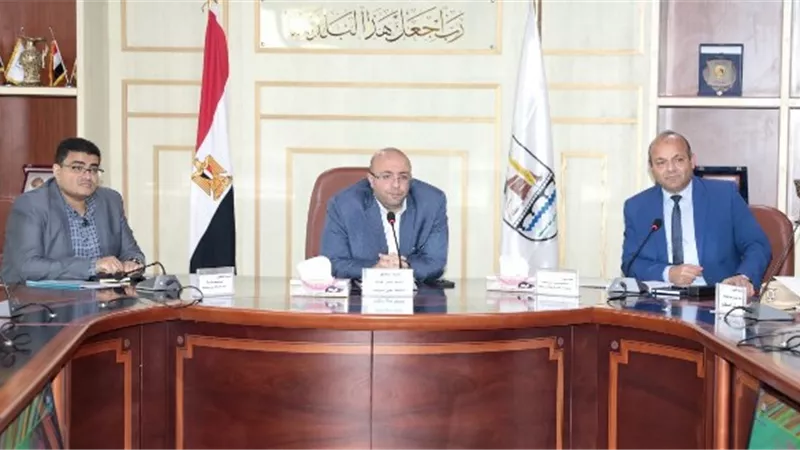 قبول تظلمين والموافقة على 50 طلب تقنين جديد على أراضي أملاك الدولة