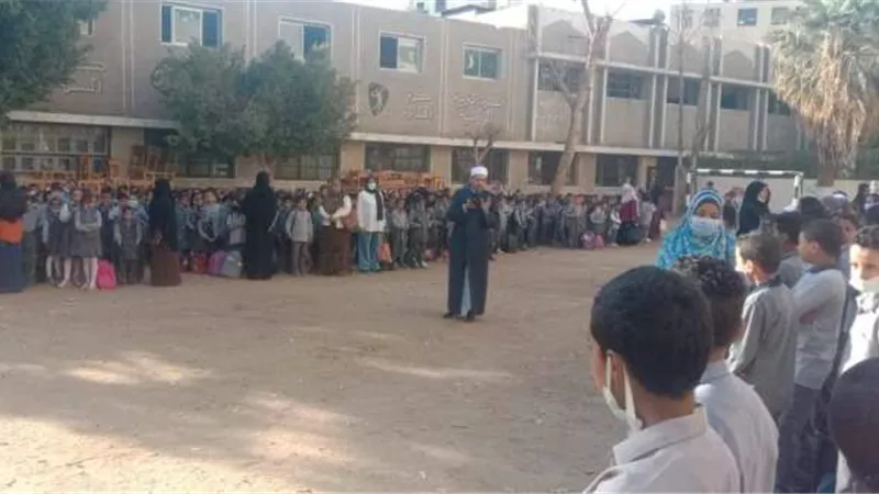 مجمع البحوث الإسلامية يطلق قافلة دعوية لدعم مشروعات حياة كريمة بقنا