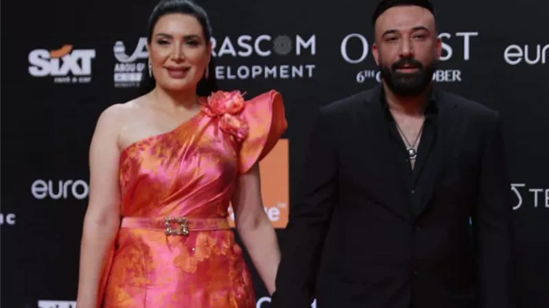 عبير صبرى و زوجها أيمن البياع يشعلون ريد كاربت الجونة السينمائي.. صور